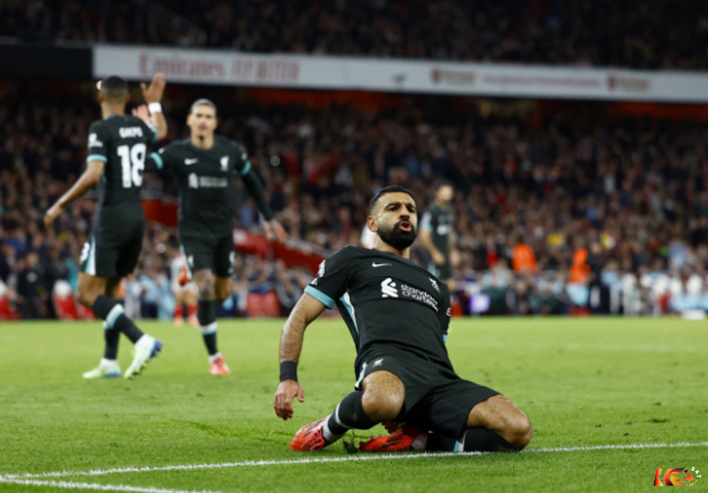 Salah ăn mừng sau khi ghi bàn vào lưới Arsenal. | Keolive247