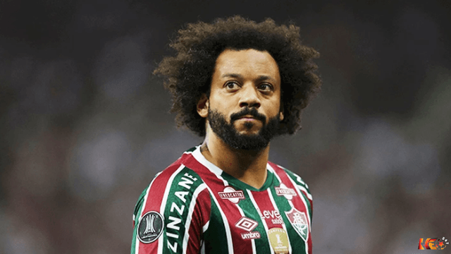 Marcelo bị cả đội Fluminense khinh